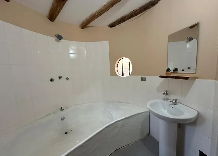 Apartamento Spacious In Prime Area With Views And Wifi